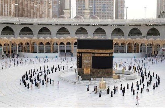صالحة لمدة عام.. السعودية تبدأ إصدار تأشيرات العمرة متعددة الدخول (تفاصيل)