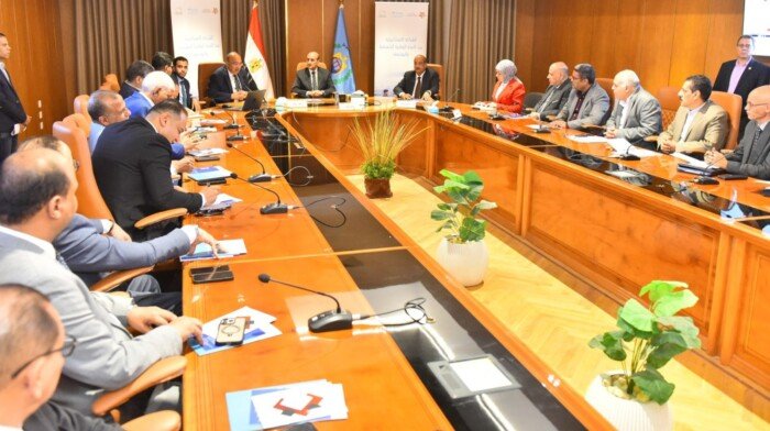 البدائل الآمنة في صدارة الأولويات.. محافظ أسيوط يبحث سبل مواجهة الهجرة غير الشرعية