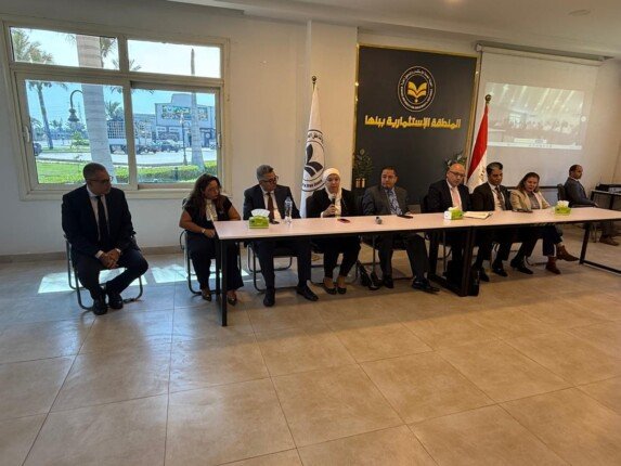 جهاز التمثيل التجاري يبحث التحديات التي تواجهها الشركات في الأسواق الخارجية