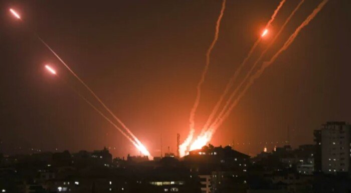 بـ 10 صواريخ.. تفاصيل هجوم إيراني على الأردن وحصيلة الخسائر