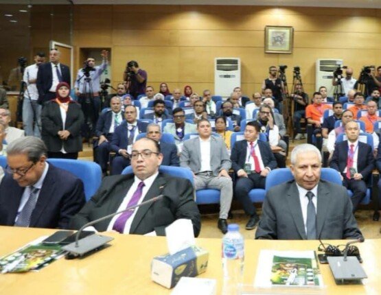 رئيس جامعة كفر الشيخ: الدولة تولي اهتماما بتنمية الثروة الحيوانية والداجنة والسمكية لتحقيق الاكتفاء الذاتي