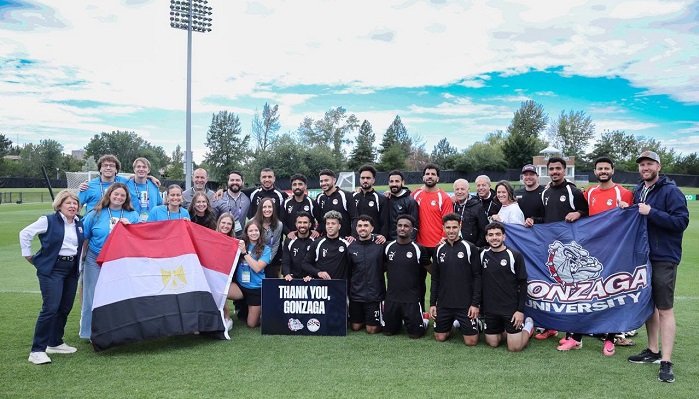 لفتة رائعة.. منتخب مصر يودع جامعة جونزاجا في سبوكين قبل مواجهة أستراليا