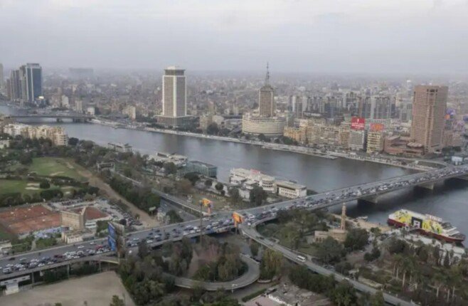 بنك الكويت يرفع توقعات نمو الاقتصاد المصري هذا العام لـ 5.3%