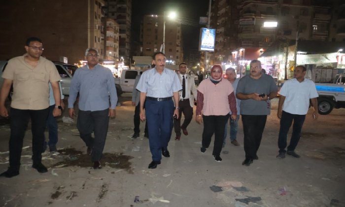 محافظ سوهاج يقود حملة ليلية لرفع الإشغالات بمنطقة سيتي