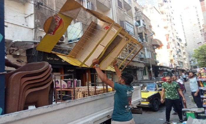إزالة 689 حالة إشغال و غلق 4 منشآت مخالفة خلال حملات مكبرة بأحياء الإسكندرية