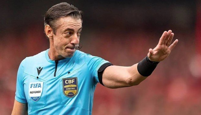 بسبب طرد بالوجون.. الاتحاد البرازيلي يدافع عن رافائيل كلاوس بعد هجوم ترامب