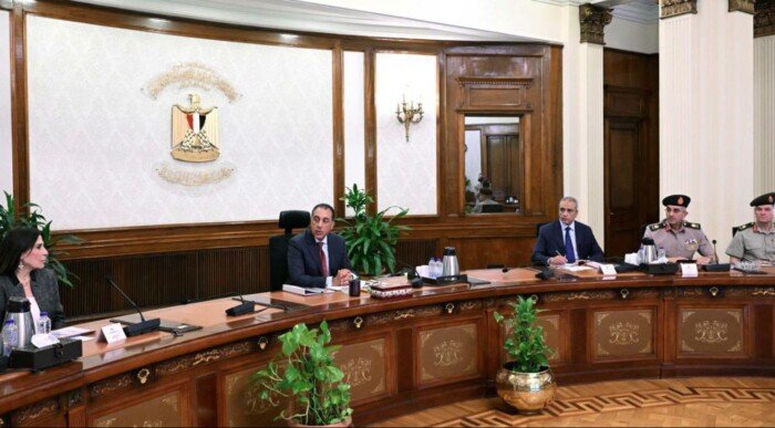رئيس الوزراء يتابع الاستعدادات الجارية لإطلاق المرحلة الثانية من مشروعات «حياة كريمة»