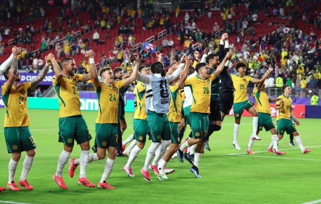 مدرب أستراليا: مواجهة مصر في كأس العالم مختلفة ونستعد لسيناريو ركلات الترجيح