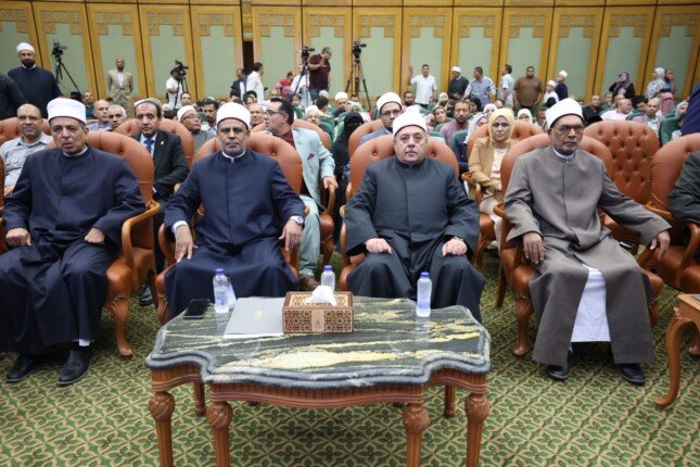 جامعة الأزهر تُكرم الفائزين في مسابقة «رواد العربية» (فيديو)