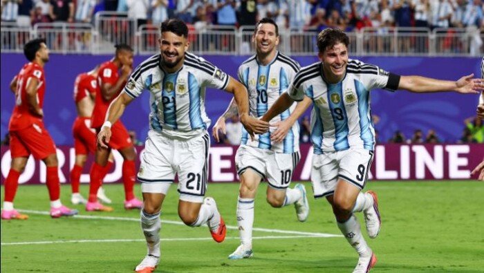 الأرجنتين تهزم سويسرا وتتأهل لمواجهة إنجلترا في نصف نهائي كأس العالم 2026 «فيديو»