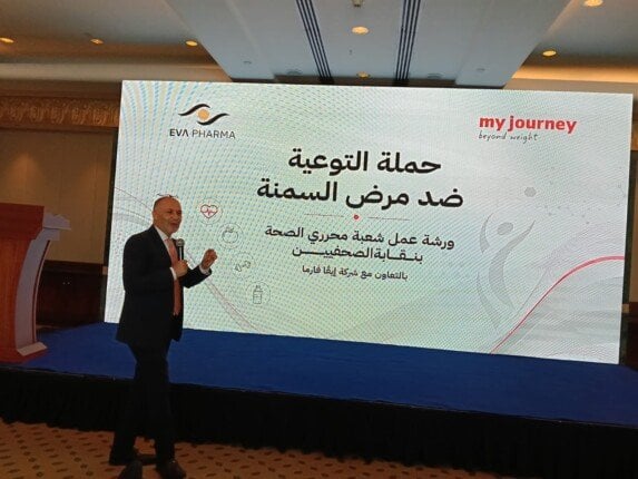 استشاري تغذية علاجية يكشف حقيقة المشروبات الحارقة للدهون