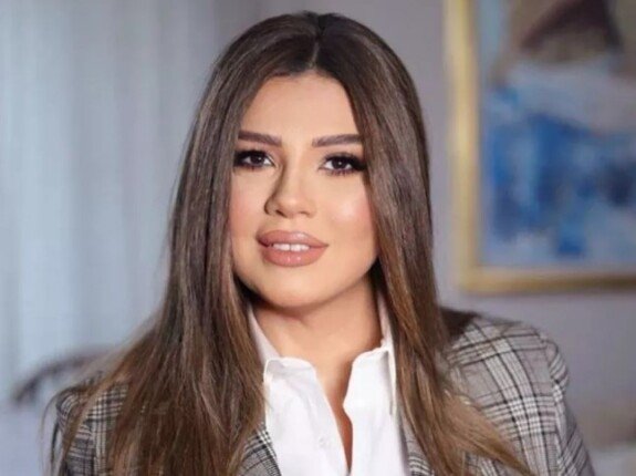 رانيا فريد شوقي تشيد بصناع مسرحية «خيال مريض».. ماذا قالت؟