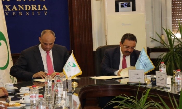 جامعة الإسكندرية والبريد المصري يوقعان بروتوكول لتخصيص أول فرع بريد متكامل داخل الحرم الجامعي