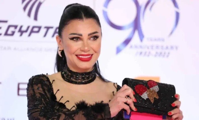بعد اتهامها بنشر فيديو «خادش».. منى ممدوح تفجر مفاجأة لأول مرة