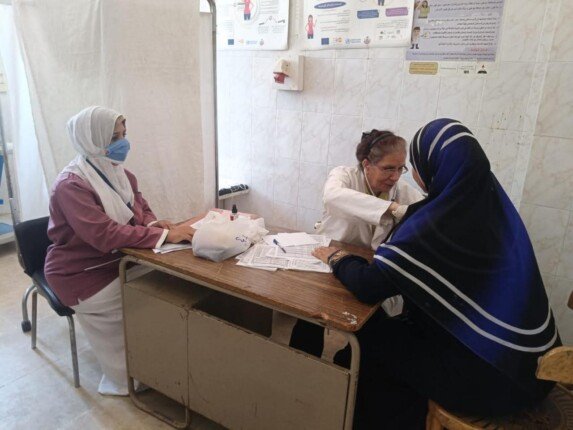 فحص طبي لمليون و371 ألف مواطن بـ 7 مبادرات رئاسية في المنيا