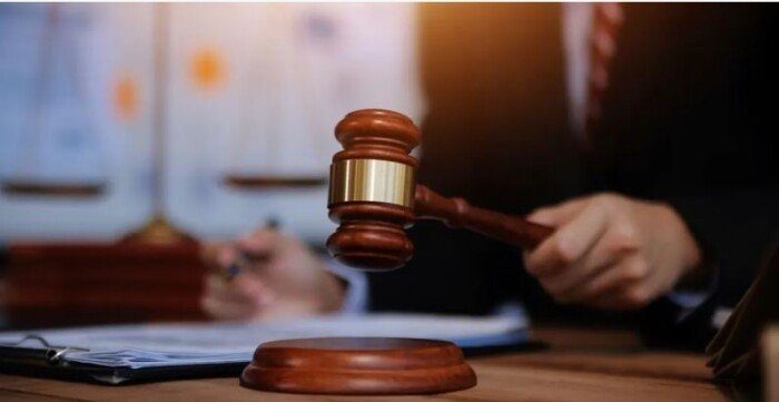 يبيع الجثث رمادا مزيفا.. السجن 20 عاما لصاحب دار جنازات في بريطانيا بتهمة الاحتيال