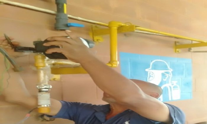 رئيس مياه القناة يعلن الانتهاء من صيانة منظومة الكلور بمحطة التل الكبير