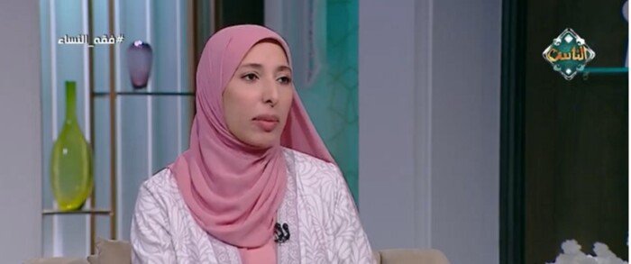 هل يجب إعادة الصلاة عند اكتشاف دم على الملابس بعد الانتهاء منها؟.. دار الإفتاء تحسم الجدل