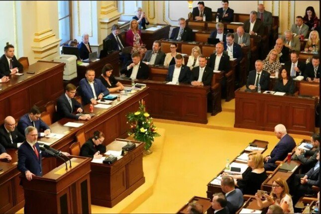 الحكومة التشيكية توافق على تعزيز الإنفاق العسكري خلال العام المقبل