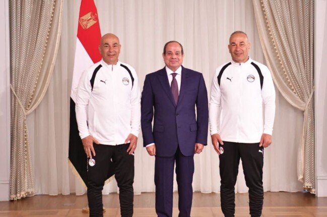 حسام حسن للرئيس السيسي: لاعبو مصر كانوا عند حسن الظن.. وأنت مثلنا الأعلى في النجاح والتطوير