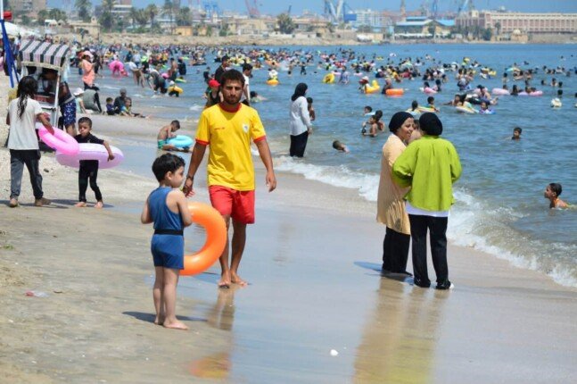 بورسعيد تتألق في عطلة الجمعة.. إقبال كثيف على جبال الملح والشواطئ المختلفة