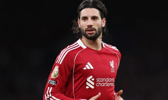 ليفربول يؤمن بقاء سوبوسلاي بعقد طويل الأمد حتى عام 2032