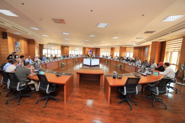 مجلس المختبرات بجامعة كفر الشيخ يناقش تطوير المعامل وتعظيم الاستفادة من الإمكانات البحثية