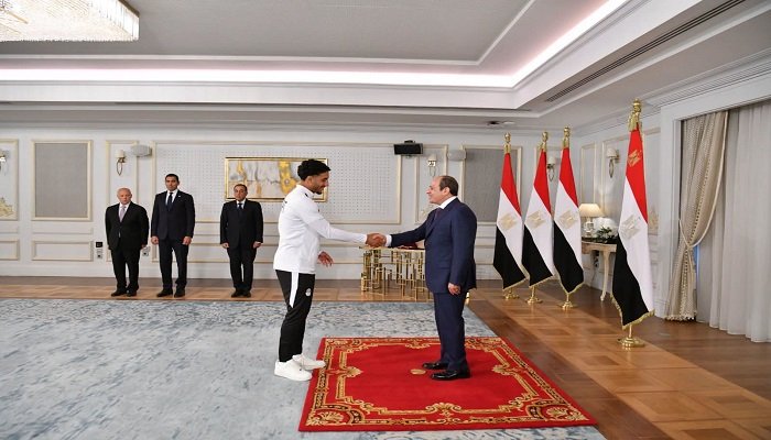 عمر مرموش للرئيس السيسي: فخورون بما حققناه في كأس العالم.. وسنواصل كتابة التاريخ