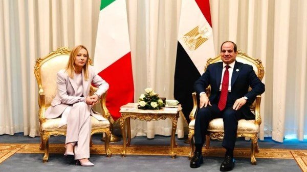 الرئيس السيسي ورئيسة وزراء إيطاليا يؤكدان ضرورة إنهاء النزاعات بالحوار والوسائل السلمية