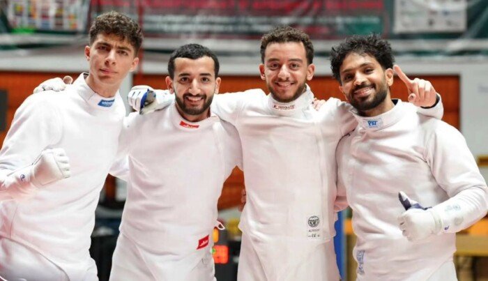 وزير الشباب والرياضة يهنئ منتخب سيف المبارزة بعد إنجاز برونزية بطولة العالم