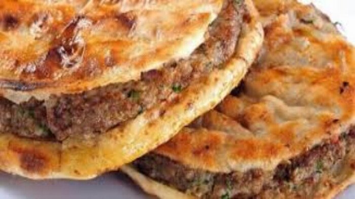 «زي المطاعم».. طريقة عمل الحواوشي في المنزل