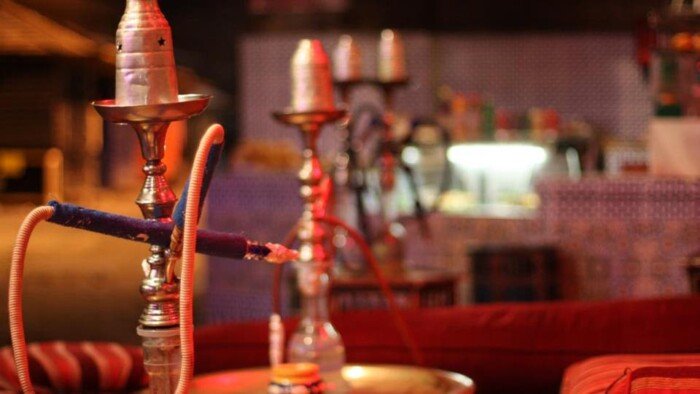 أضرار الشيشة على الصحة.. مخاطر قد تهدد القلب والرئتين مع الاستخدام المستمر