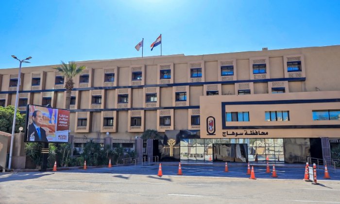 الرئيس السيسي يوافق على منح محافظة سوهاج 10 ملايين دولار اعرف السبب