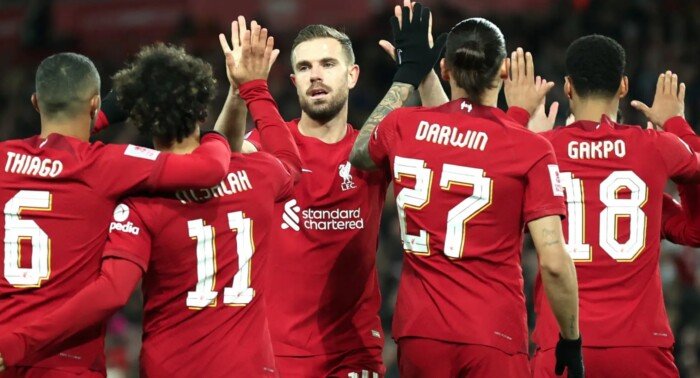 تشيلسي يقترب من التعاقد مع قائد ليفربول السابق