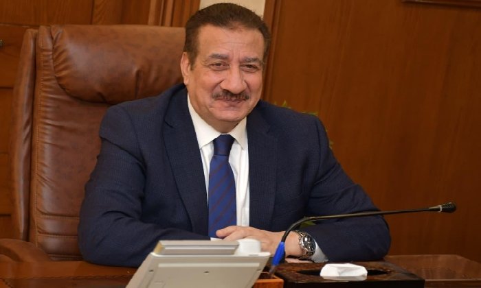 محافظ بورسعيد يعلن تنفيذ أول ممر آمن إلى البحر لذوي الهمم
