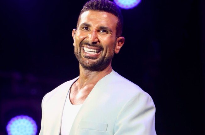 «دي مين وبنعمل إيه؟».. أحمد سعد يشوق جمهوره لعمل جديد