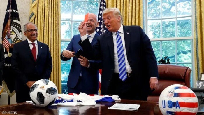 أزمة داخل فيفا.. استقالة المستشار الأول لرئيس الاتحاد الدولي بسبب مشروع كأس العالم