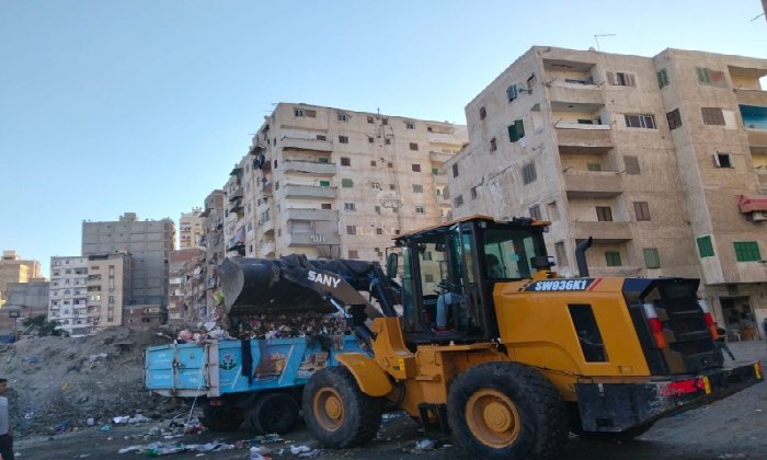 رفع أكثر من 10 آلاف طن مخلفات خلال يومين بالإسكندرية