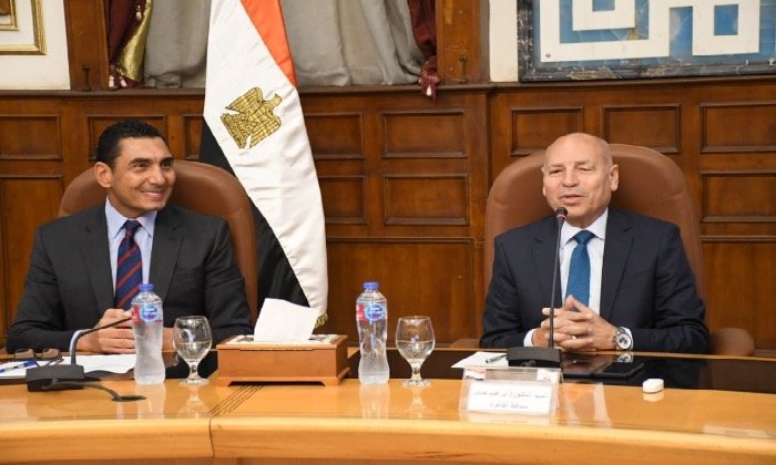 وزير الشباب والرياضة ومحافظ القاهرة يطلقان مشروع الساحات الشعبية لاكتشاف المواهب