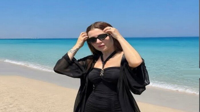 بالأسود والشيفون.. مي عز الدين تشعل السوشيال ميديا بإطلالة ساحرة
