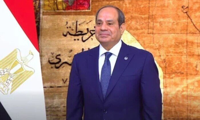 لاعبو منتخب مصر للرئيس السيسي: سنبذل قصارى جهدنا لمواصلة النجاح وإسعاد المصريين