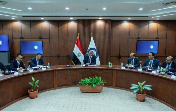 مصر والصين تدفعان بمشروعات استراتيجية في قطاع البتروكيماويات وتوطين بعض المنتجات