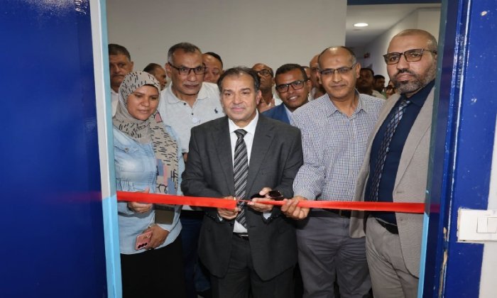 رئيس جامعة قنا يفتتح غرفة الإنعاش القلبي الرئوي بمستشفى المرزوق