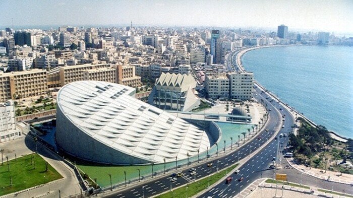مكتبة الإسكندرية تطلق معرضها الدولي للكتاب في دورته الـ21 بمشاركة 86 دار نشر و390 فعالية ثقافية
