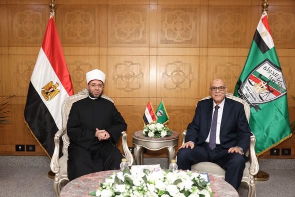 في أول لقاء بعد توليه المنصب.. وزير الأوقاف يهنئ رئيس هيئة قضايا الدولة الجديد