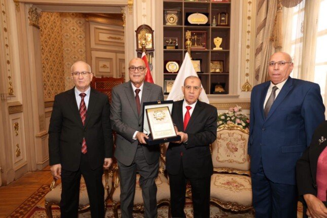 رئيس «قضايا الدولة» يهنئ رئيس محكمة النقض بتوليه مهام منصبه