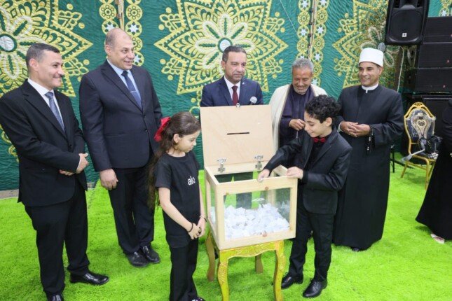 محافظ المنوفية يهدي 10 رحلات عمرة مجانية لأولياء أمور أوائل الشهادة الإعدادية والأزهرية بالمشاركة المجتمعية