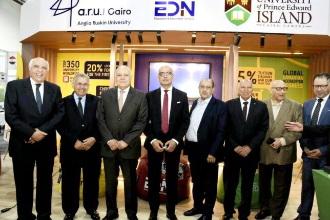 رئيس جامعة عين شمس في جولته بـ «EDUGATE 2026»: نتبنى رؤية متكاملة لتطوير التعليم