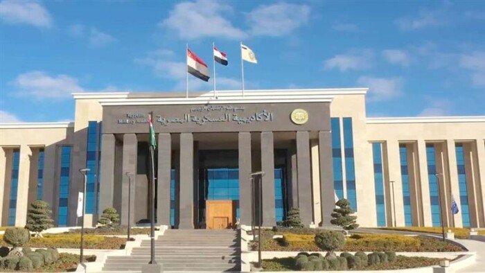 لطلبة الثانوية العامة.. شروط التقدم بالأكاديمية والكليات العسكرية والمعاهد الصحية