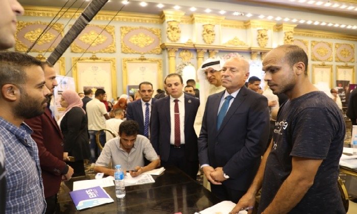 محافظ القاهرة يشهد فعاليات الملتقى التوظيفي بحدائق القبة لتوفير أكثر من 4 آلاف فرصة عمل